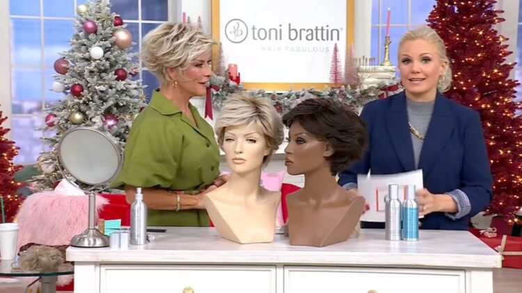Ведущая QVC Тони Браттин оговорилась в эфире и стала звездой мемов