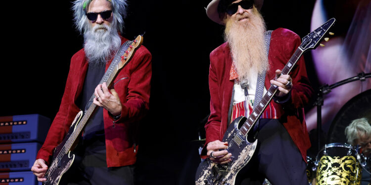 ZZ Top отменили концерт из-за «кадровых вопросов»