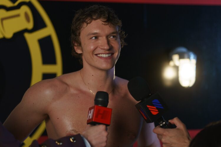 ‘Heated Rivalry’ fans are spiraling over Connor Storrie’s new haircut