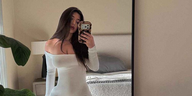 Натали Монро из OnlyFans получила год тюрьмы за долг $1,5 млн