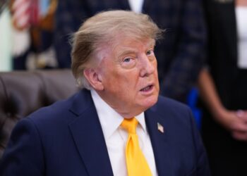 Трамп настаивает: 11 сентября его спасли двое пожарных
